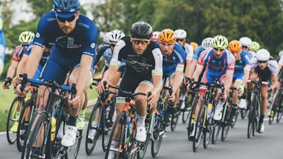 英雄联盟全球总决赛S12精彩操作集锦 - Faker诡术妖姬极限反杀